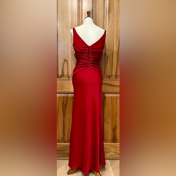 Elie Tahari - Sumptuous Scarlet Silk Gown - Ruched Bodice/Draped Skirt, EUC - 12 - Picture 5 of 14
